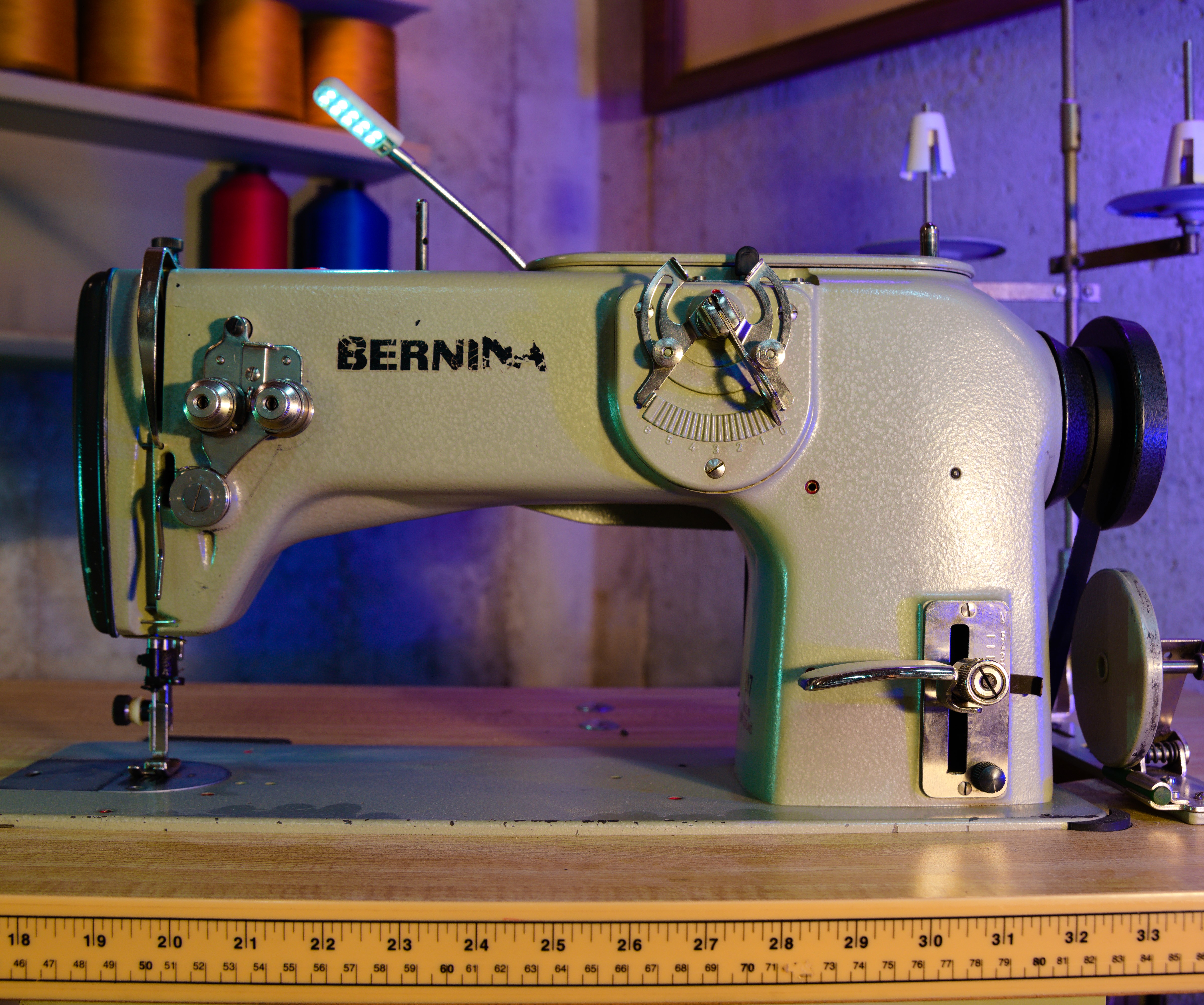 Bernina 217 Zig Zag Industrial Sewing Machine